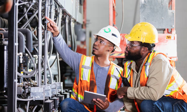 Best Local Electrician Companies  in Kalama, WA
